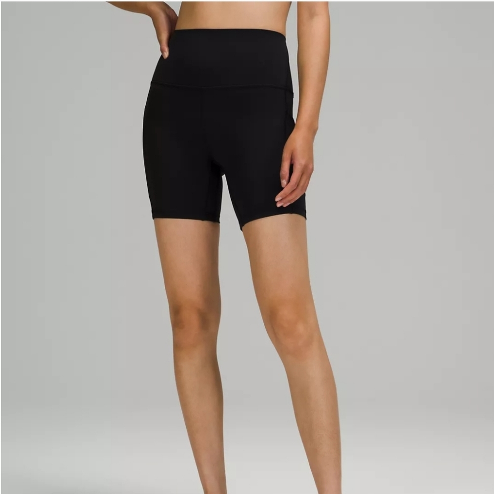 Lululemon Align 6" Shorts w/ Pockets